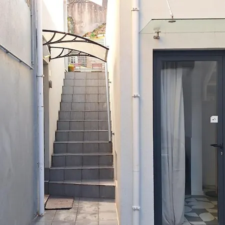 Terra The Garden Apartment *